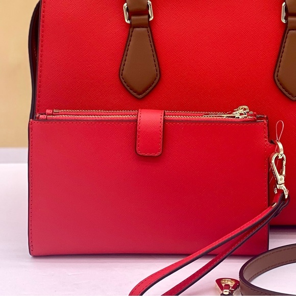 Michael Kors Large DoubleZip Wallet NWT
Wristlet Dark Sangria - Picture 4 of 10